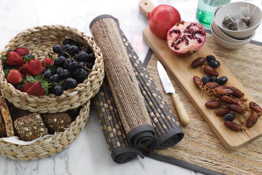 estilisme fotografia producte IKEA KRYDDAD COLLECTION Maria Marcet Espacio Sauvage Barcelona cistelles vimet accesoris taula