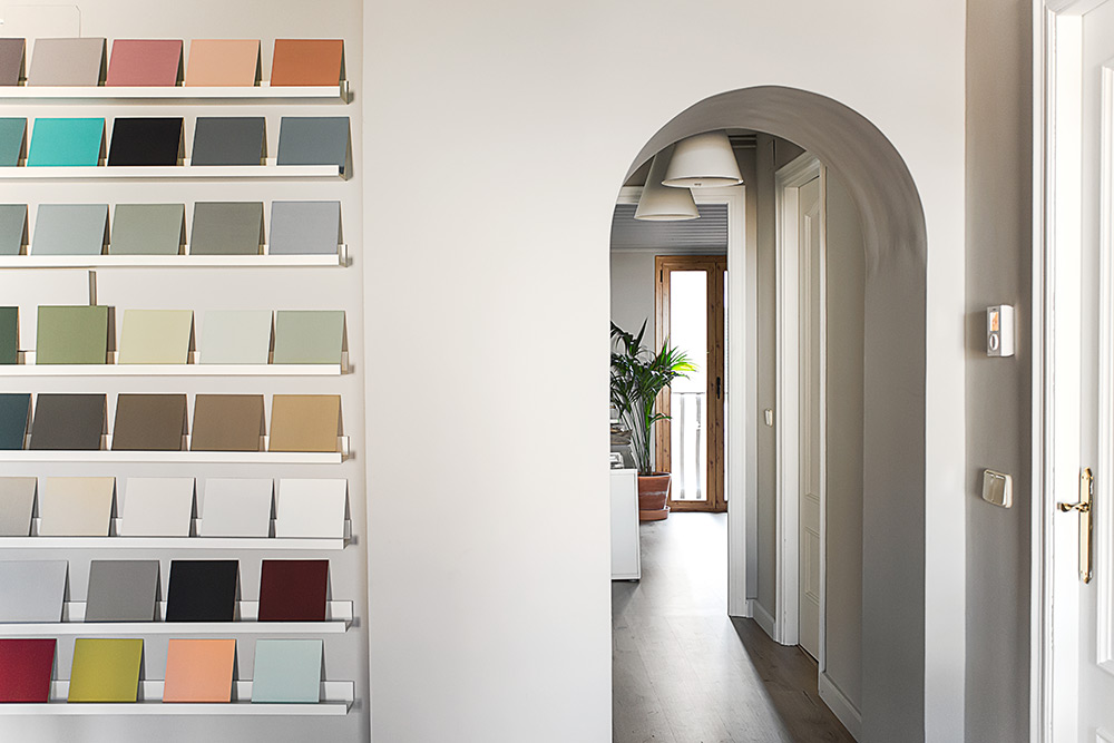 article revista El Mueble oficines centrals Crea Decora Recicla pintura Chalk Paint